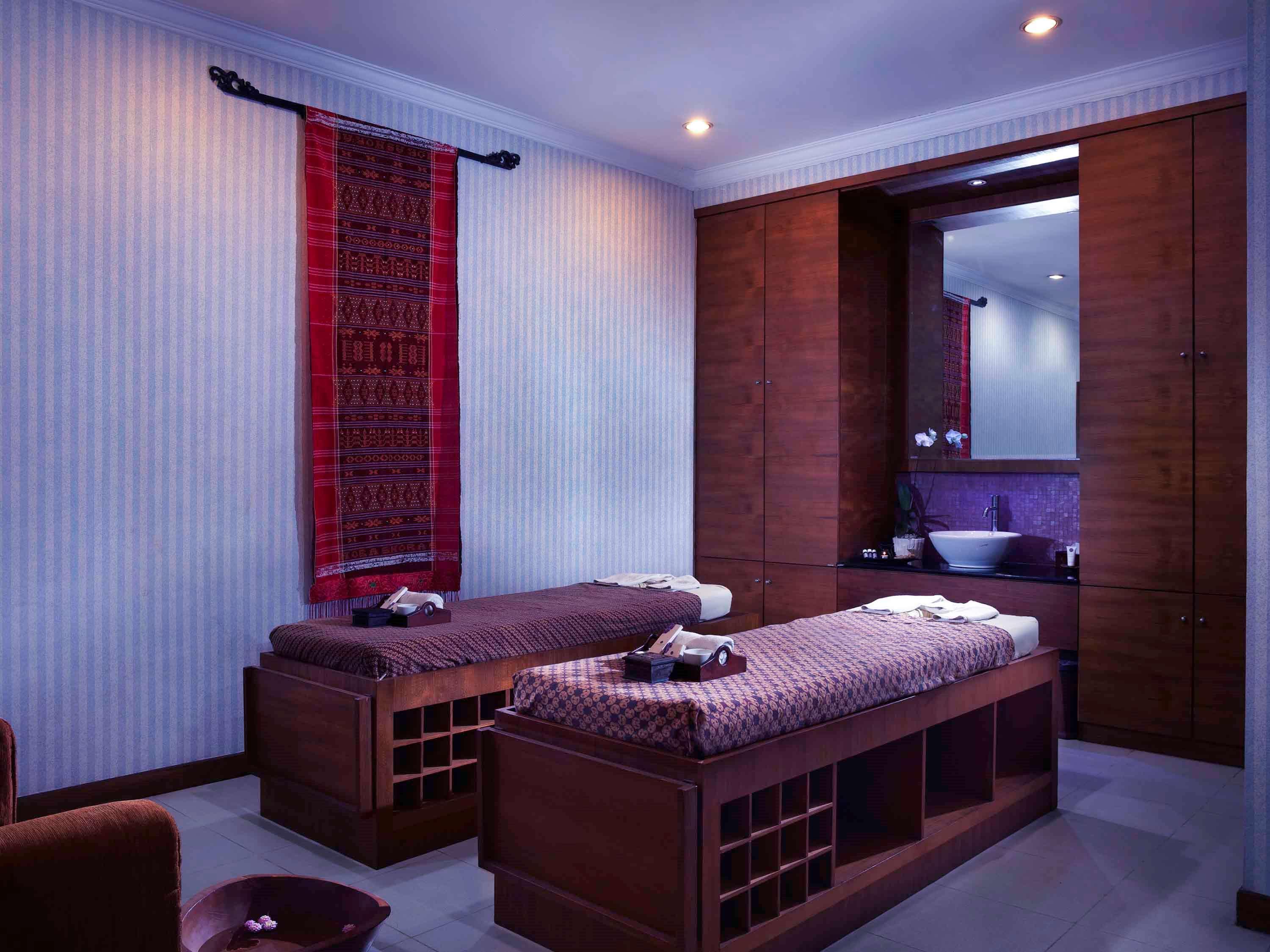 Grand Mercure Angkasa Hotel Medan