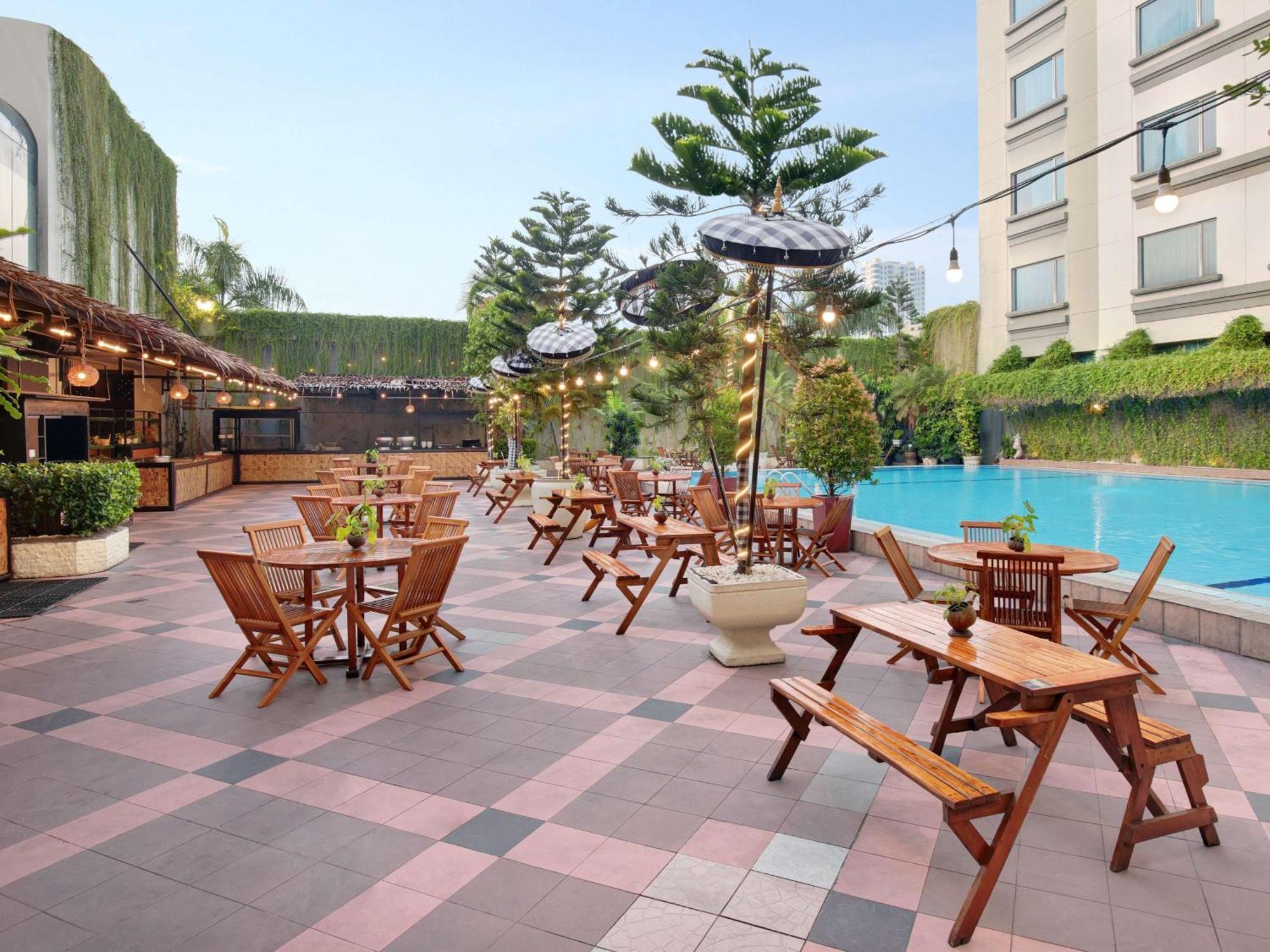 Grand Mercure Angkasa 5*